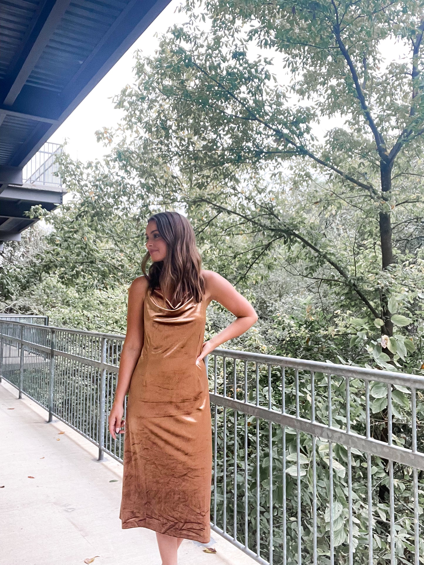 Cowl neck Velvet Midi