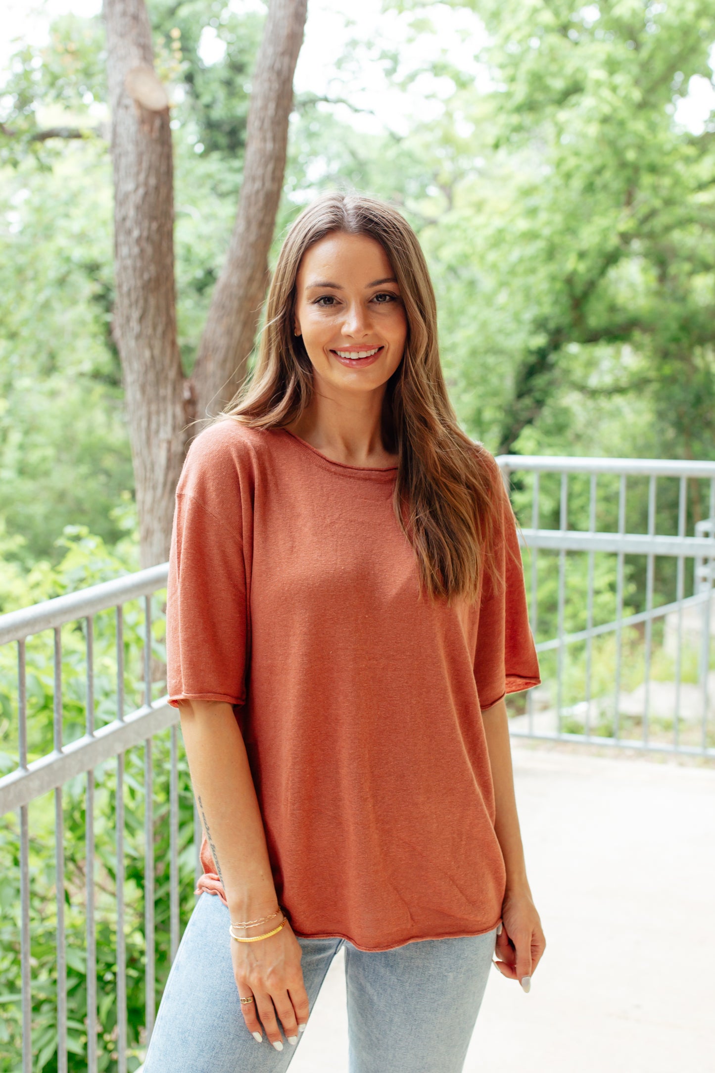Linen Scoop Neck Tee- Rust