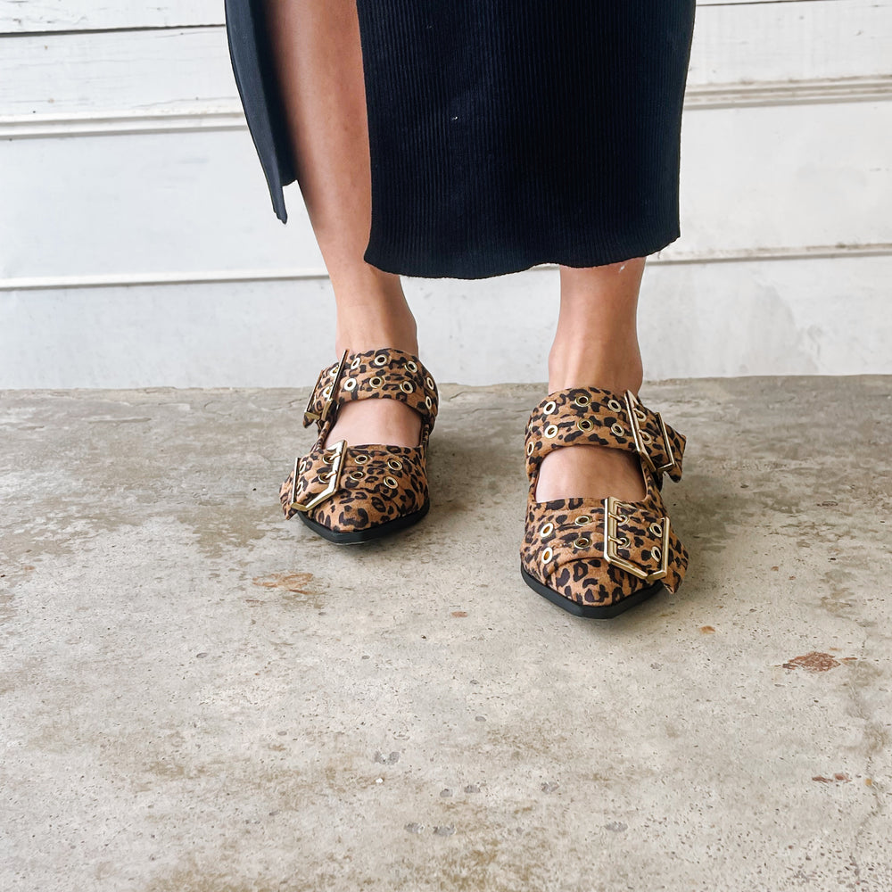 Leopard Buckle Flat