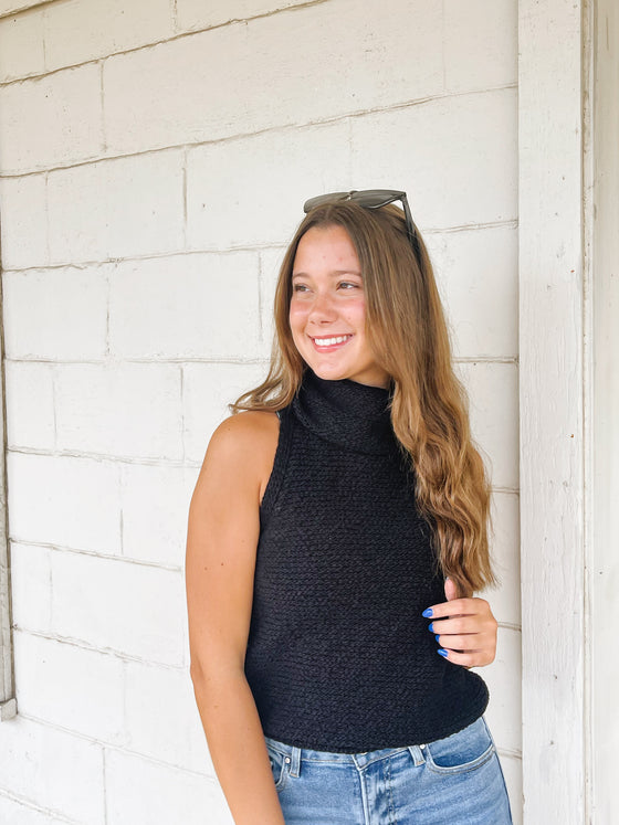 Sleeveless Turtleneck Sweater - Black