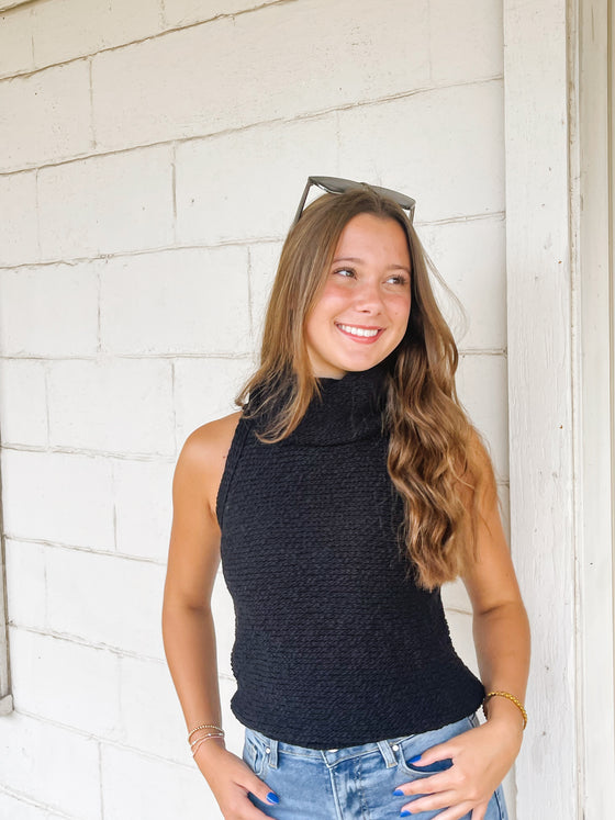 Sleeveless Turtleneck Sweater - Black