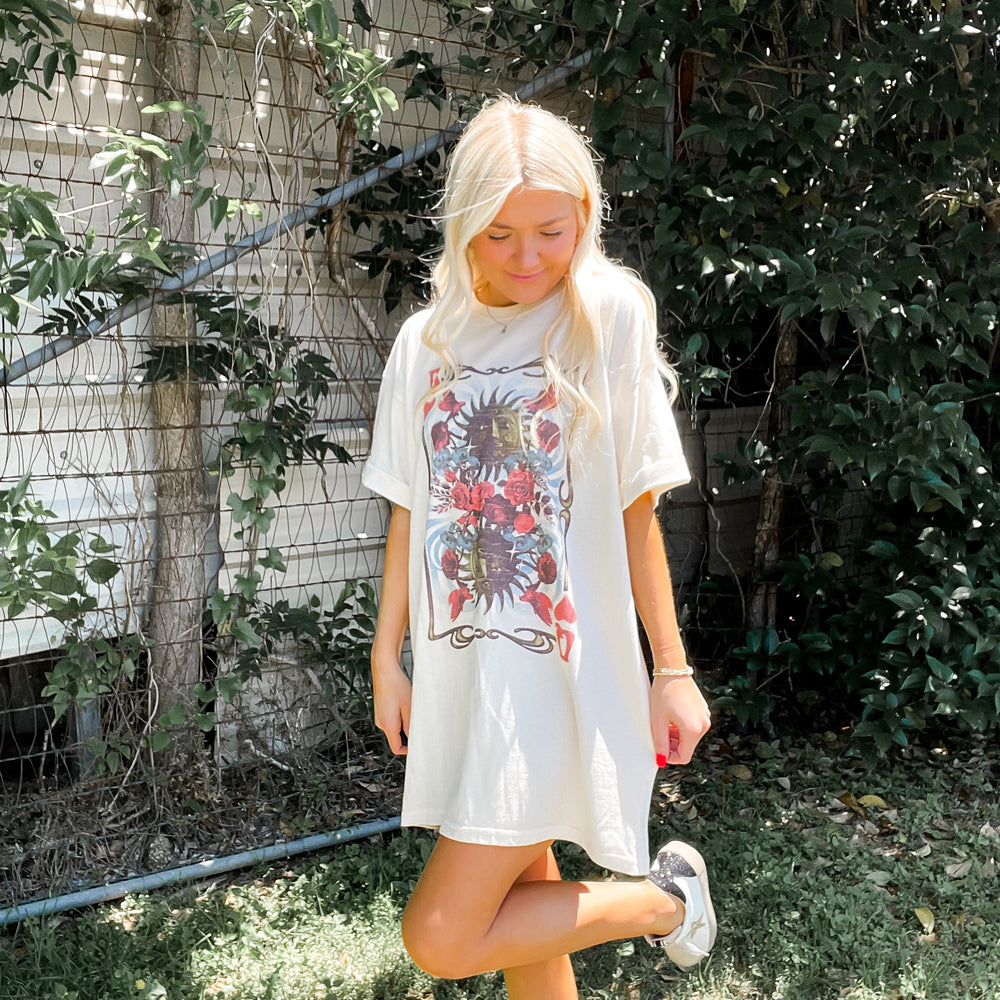 Queen Card Sun T-shirt Dress